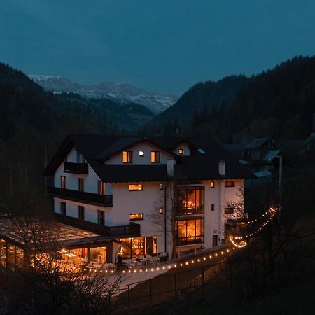 Pension Conacul Vanatorului Moeciu De Sus Exterior photo